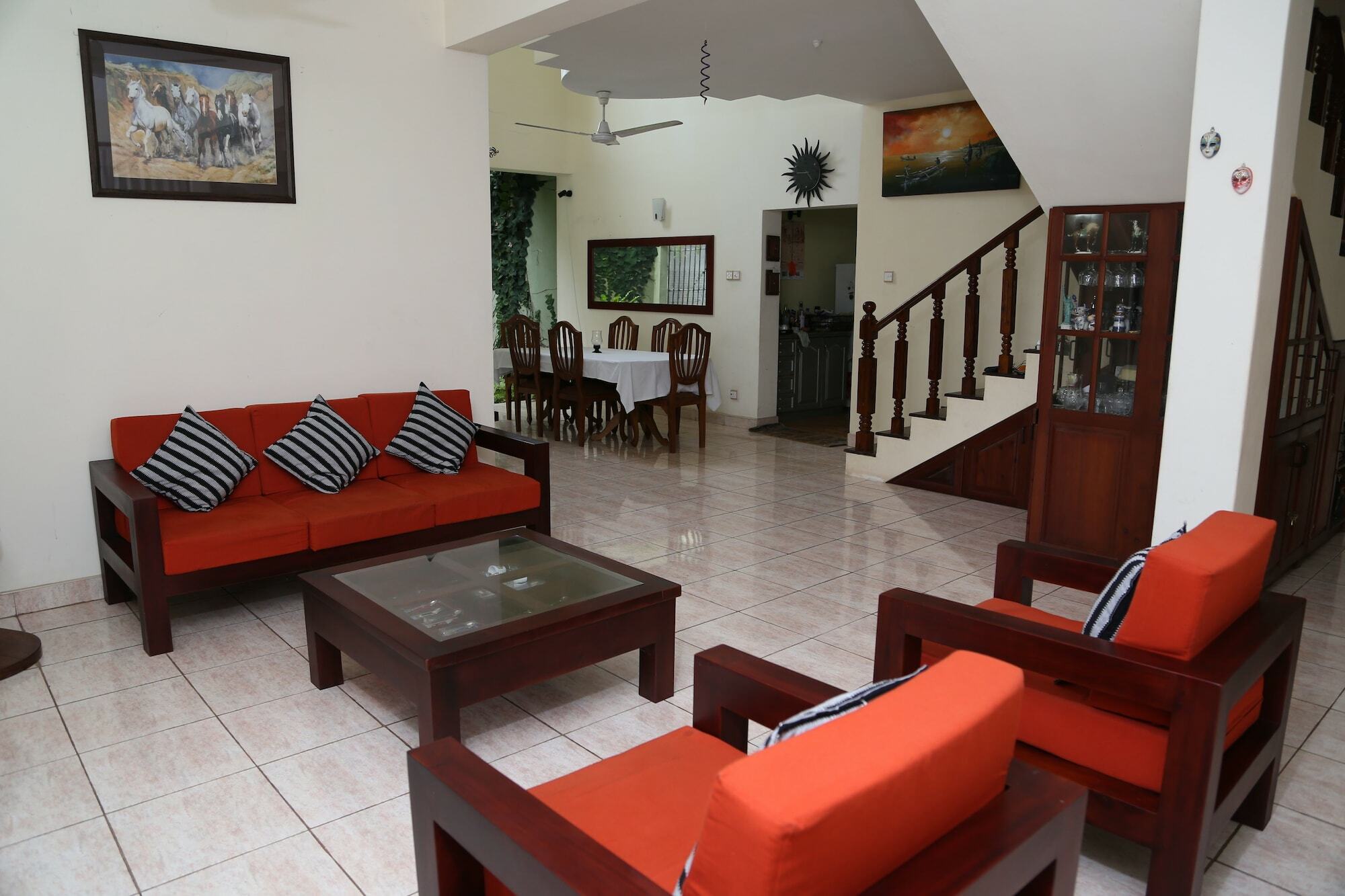 Villa Sarakkuwa Pamunugama Экстерьер фото